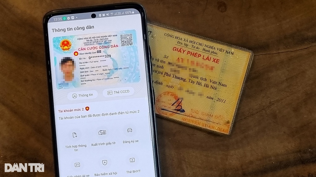 Có thể dùng bằng lái xe trên ứng dụng VNeID thay cho bằng cứng được không? - 1